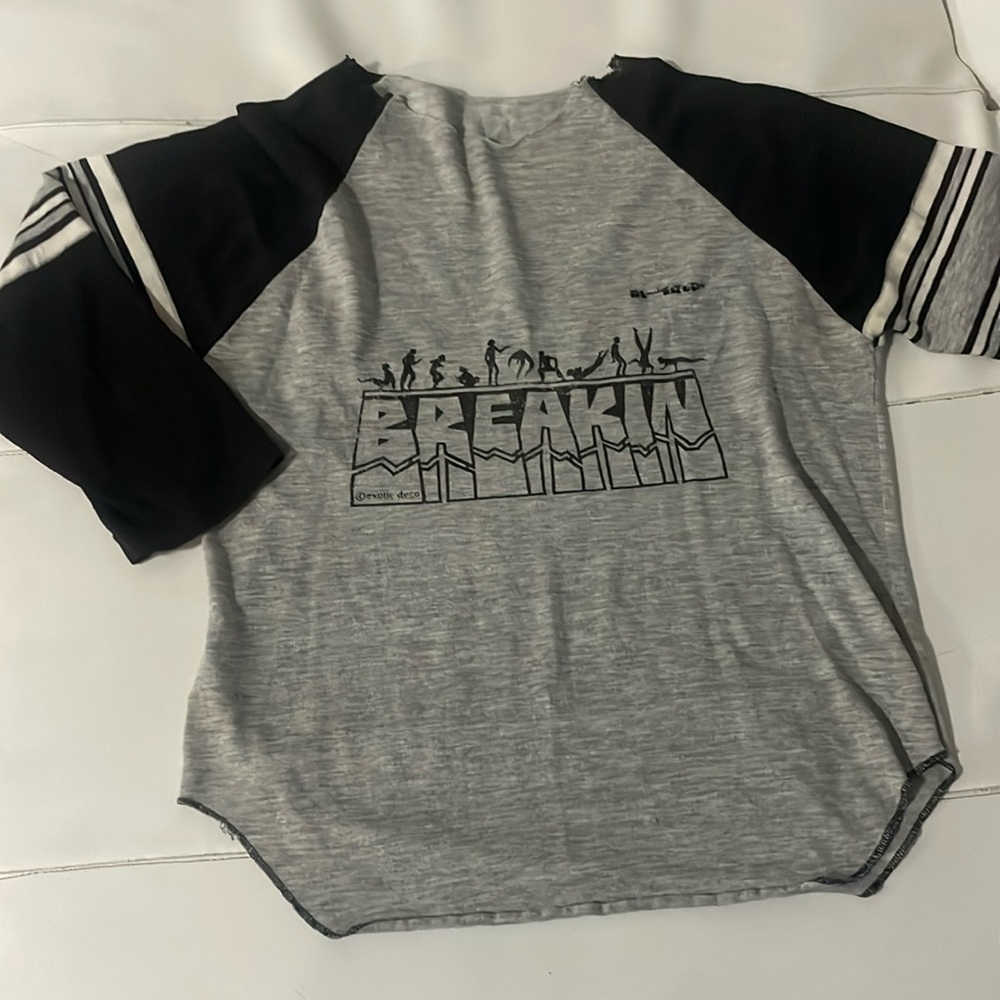 Vintage 80s Break Dancing Breakin paper thin baseball tee small